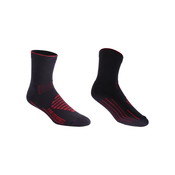 BBB Cycling kerékpáros téli zokni BSO-16 FIRFeet, extrém hidegben, FAR Infrared anyagból, fekete/piros M (39-43)